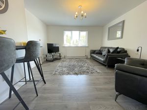 Campernell Close- click for photo gallery